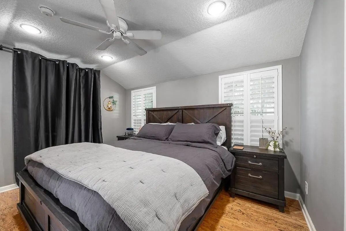 Charming 3Br Home Near Dt With King Bed And Fire Pit Orlando